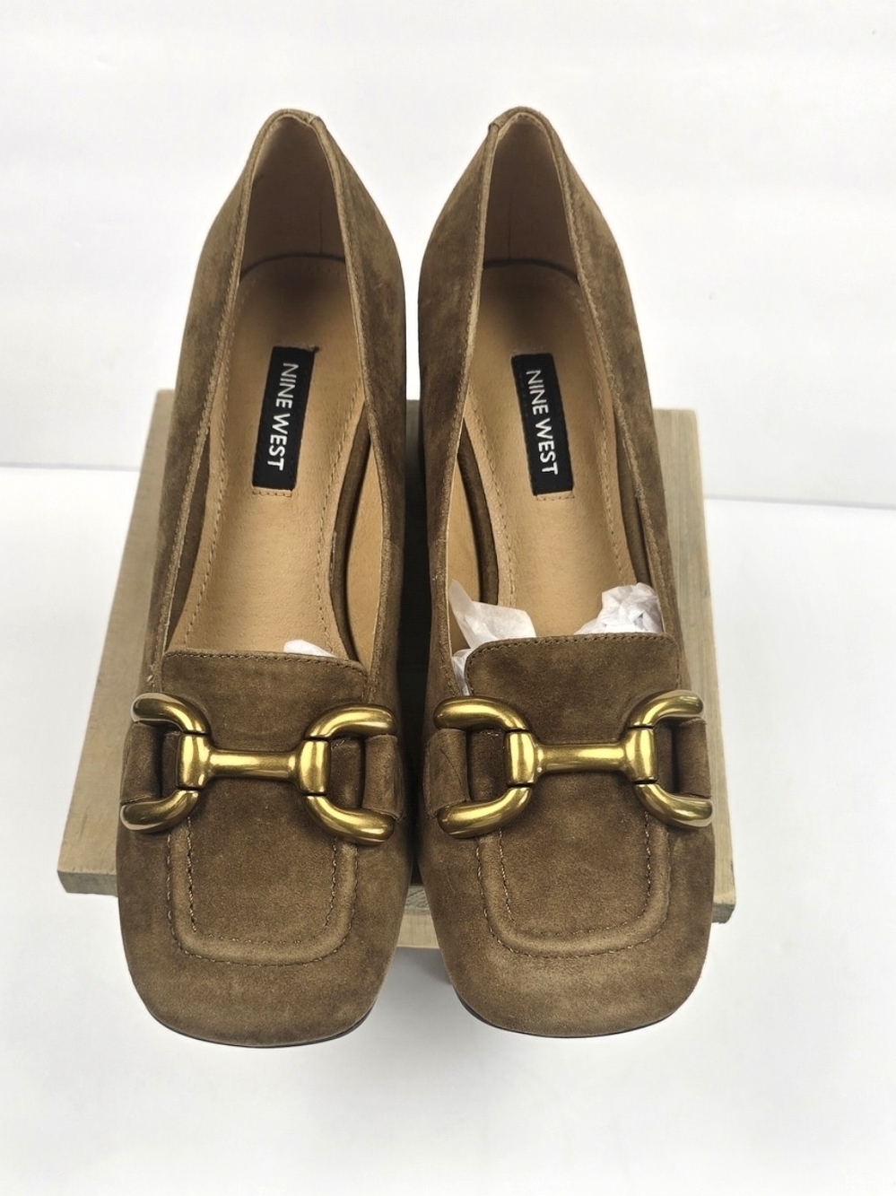 Nine West Brown Suede Loafers with Gold Bit Hardware Size 6M. NWT